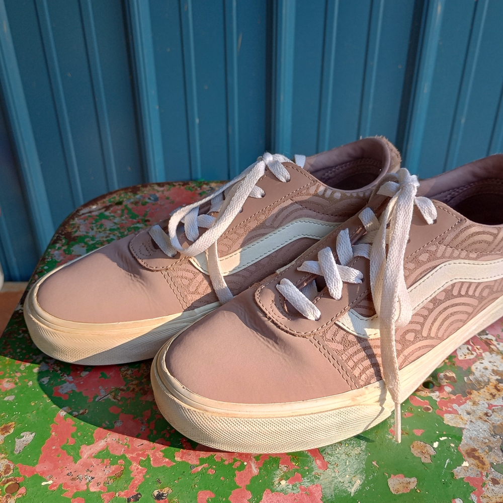 [Vans] Pink and White Classic Sneakers Sz 7